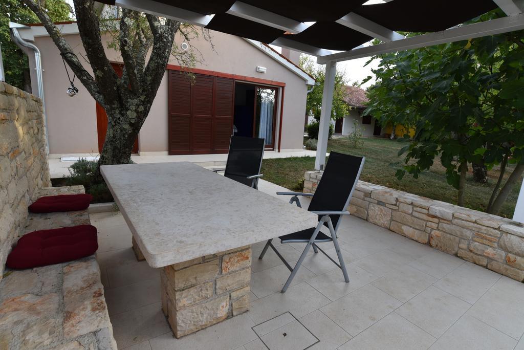 Holiday Home Brhanici Svetvinčenat Exterior foto